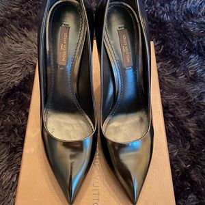 Louis Vuitton Sensual Pump